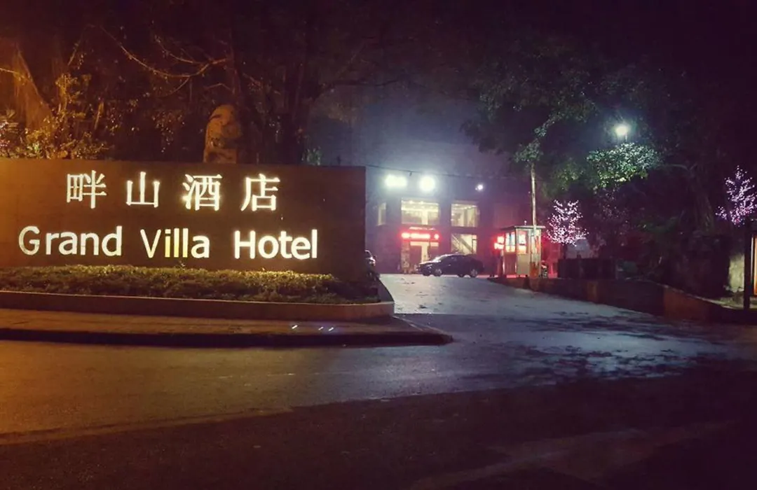 Grand Villa Hotel-1